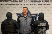 DETIENE POLICÍA ESTATAL A HOMBRE POR PRESUNTA USURPACIÓN DE FUNCIONES